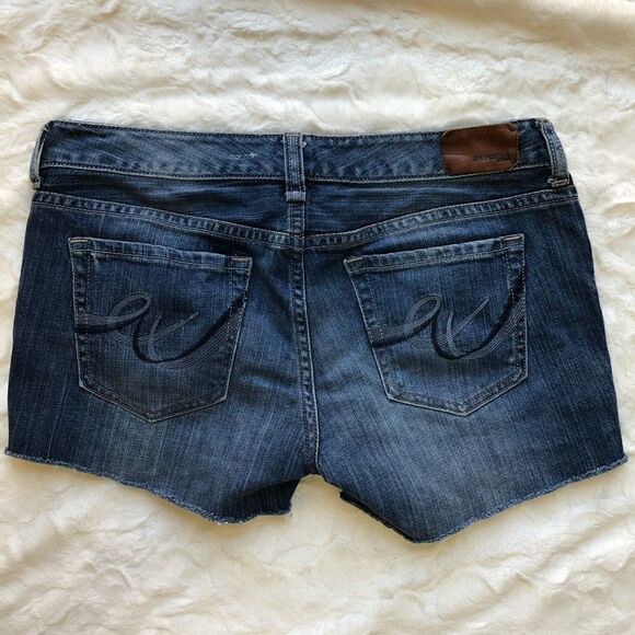 Express Cut Off Short - Women’s 6 - Picture 2 of 6